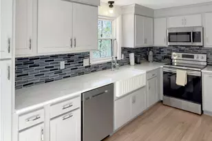 89 Narrow Ln, Charlestown, RI 02813 - Photo 5