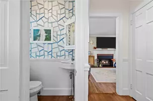 21 Belgrade Ave, Pawtucket, RI 02861 - Photo 11