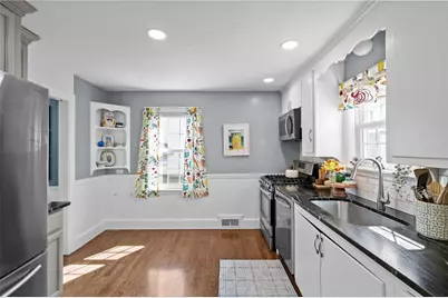 21 Belgrade Avenue, Pawtucket, RI 02861 - Photo 9