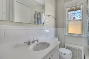 225 5th St, Providence, RI 02906 - Photo 39