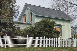 354 Woodruff Ave, South Kingstown, RI 02879 - Photo 3