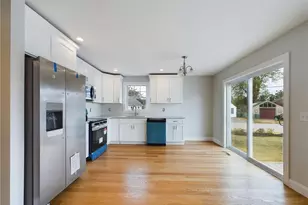 68 Greene St, Warwick, RI 02886 - Photo 5