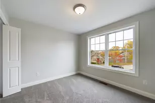 68 Greene St, Warwick, RI 02886 - Photo 9