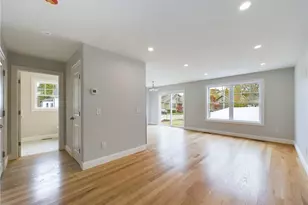 68 Greene St, Warwick, RI 02886 - Photo 3