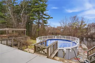 37 Bank St, Coventry, RI 02816 - Photo 5
