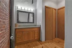 407 Pine St, Providence, RI 02903 - Photo 11