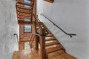 407 Pine St, Providence, RI 02903 - Photo 23