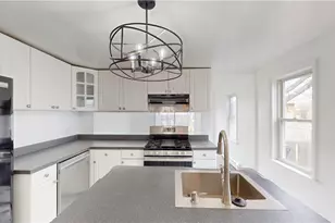 204 Vine St, Pawtucket, RI 02861 - Photo 11