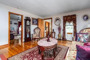 4 Lake Ave, Tiverton, RI 02878 - Photo 9