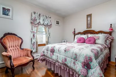 4 Lake Avenue, Tiverton, RI 02878 - Photo 11