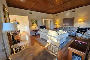 364 Bellevue Ave, Newport, RI 02840 - Photo 9