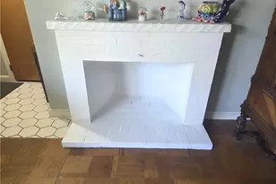 27 Torrington Dr, Warwick, RI 02889 - Photo 3