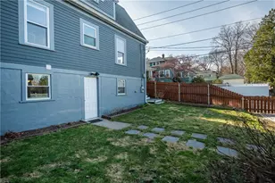 76 Blaisdell Ave, Pawtucket, RI 02860 - Photo 47