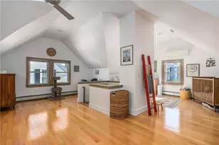 76 Blaisdell Ave, Pawtucket, RI 02860 - Photo 29