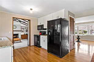 25 Ferncrest Dr, East Providence, RI 02915 - Photo 7