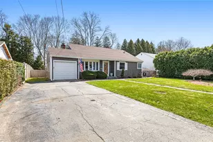 26 Manning Dr, East Providence, RI 02915 - Photo 5