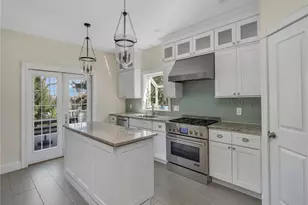 181 Arlington Ave, Providence, RI 02906 - Photo 17