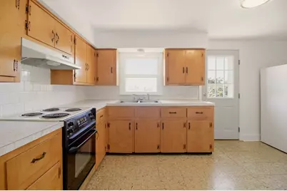 55 Mixter Street, Middletown, RI 02842 - Photo 15