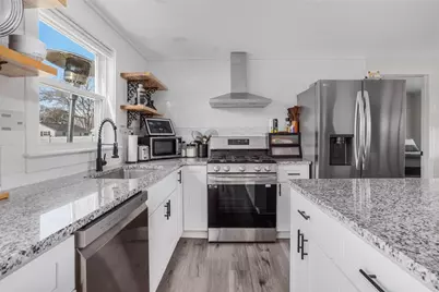 26 Lorraine Avenue, Coventry, RI 02816 - Photo 5