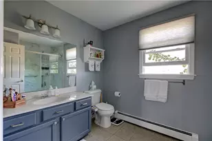 66 McCorrie Ln, Portsmouth, RI 02871 - Photo 19