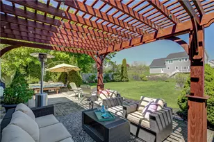 66 McCorrie Ln, Portsmouth, RI 02871 - Photo 1