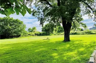 313 Berkeley Ave, Middletown, RI 02842 - Photo 13