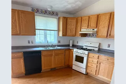 124 St Leon Street, Woonsocket, RI 02895 - Photo 5