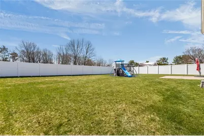 71 Fairview Avenue, East Providence, RI 02914 - Photo 33