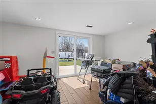 71 Fairview Ave, East Providence, RI 02914 - Photo 27