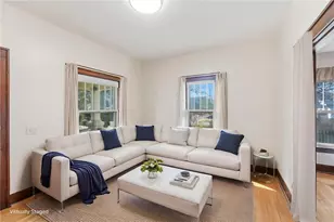 27 Essex St, Cranston, RI 02910 - Photo 19