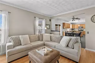 25 Red Hawk Dr, Cranston, RI 02921 - Photo 13
