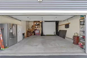 25 Red Hawk Dr, Cranston, RI 02921 - Photo 41