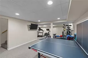 25 Red Hawk Dr, Cranston, RI 02921 - Photo 35