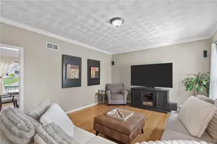 25 Red Hawk Dr, Cranston, RI 02921 - Photo 15