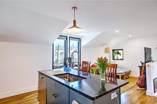 37 Ring St, Providence, RI 02909 - Photo 3