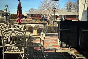 80 Phenix Ave, Cranston, RI 02920 - Photo 7