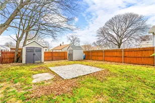 30 Naples Ave, Providence, RI 02908 - Photo 25