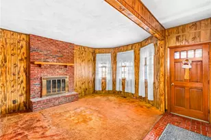 30 Naples Ave, Providence, RI 02908 - Photo 5