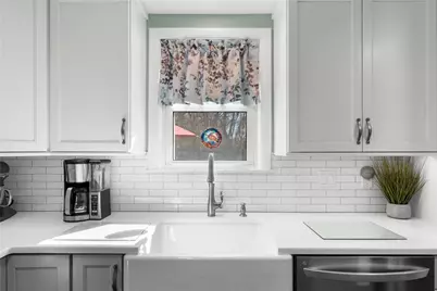 56 Star Street, Warwick, RI 02888 - Photo 11