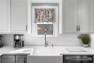 56 Star St, Warwick, RI 02888 - Photo 11