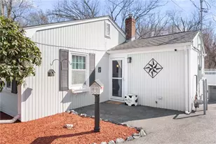 56 Star St, Warwick, RI 02888 - Photo 3