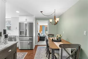 56 Star St, Warwick, RI 02888 - Photo 5