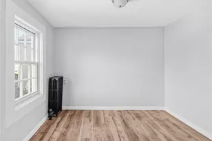 1382 Hope St, Bristol, RI 02809 - Photo 7