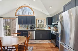 25 Daniel Dr, Coventry, RI 02816 - Photo 7