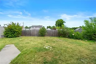 25 Martello St, East Providence, RI 02914 - Photo 29