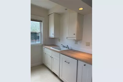 24 Fairfield Avenue, Providence, RI 02909 - Photo 13