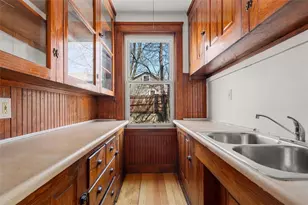 975 Atwells Ave, Providence, RI 02909 - Photo 9