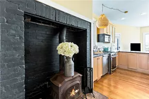 446 Bellevue Ave, Newport, RI 02840 - Photo 17