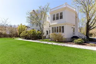 446 Bellevue Ave, Newport, RI 02840 - Photo 33