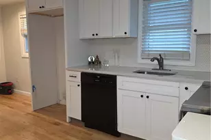 50 Glenham Rd, Cranston, RI 02921 - Photo 3